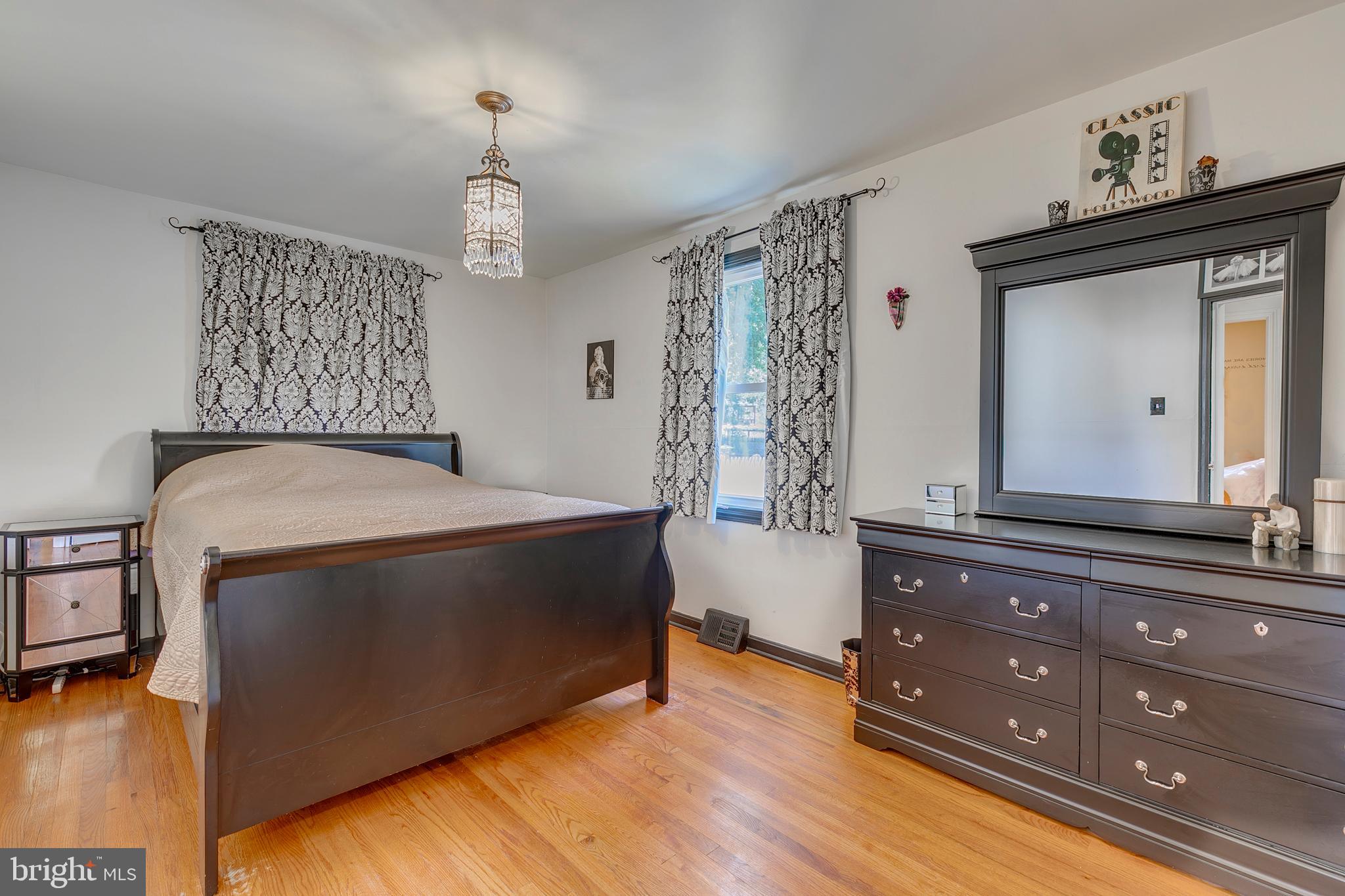 7603 Maple Road Baltimore, MD 21222 - Photo 14 of 33