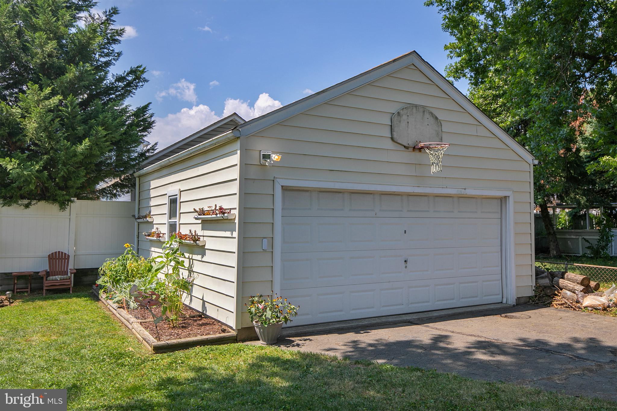 7603 Maple Road Baltimore, MD 21222 - Photo 24 of 33