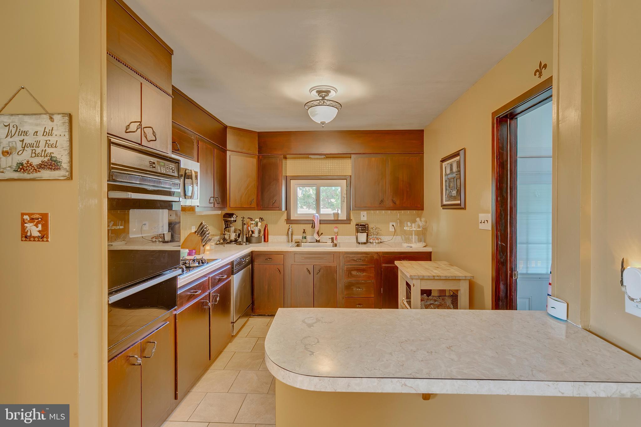 7603 Maple Road Baltimore, MD 21222 - Photo 6 of 33