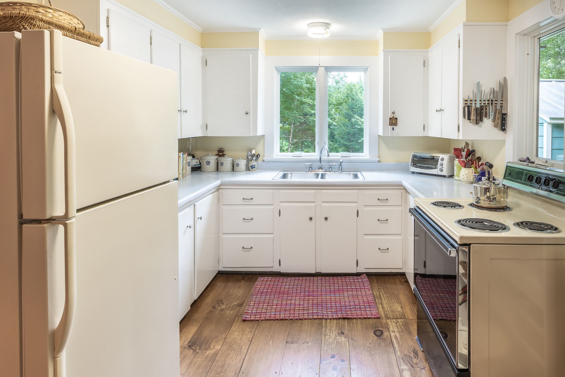 139 Stowell Road Thetford, VT 05075 - Photo 7 of 27