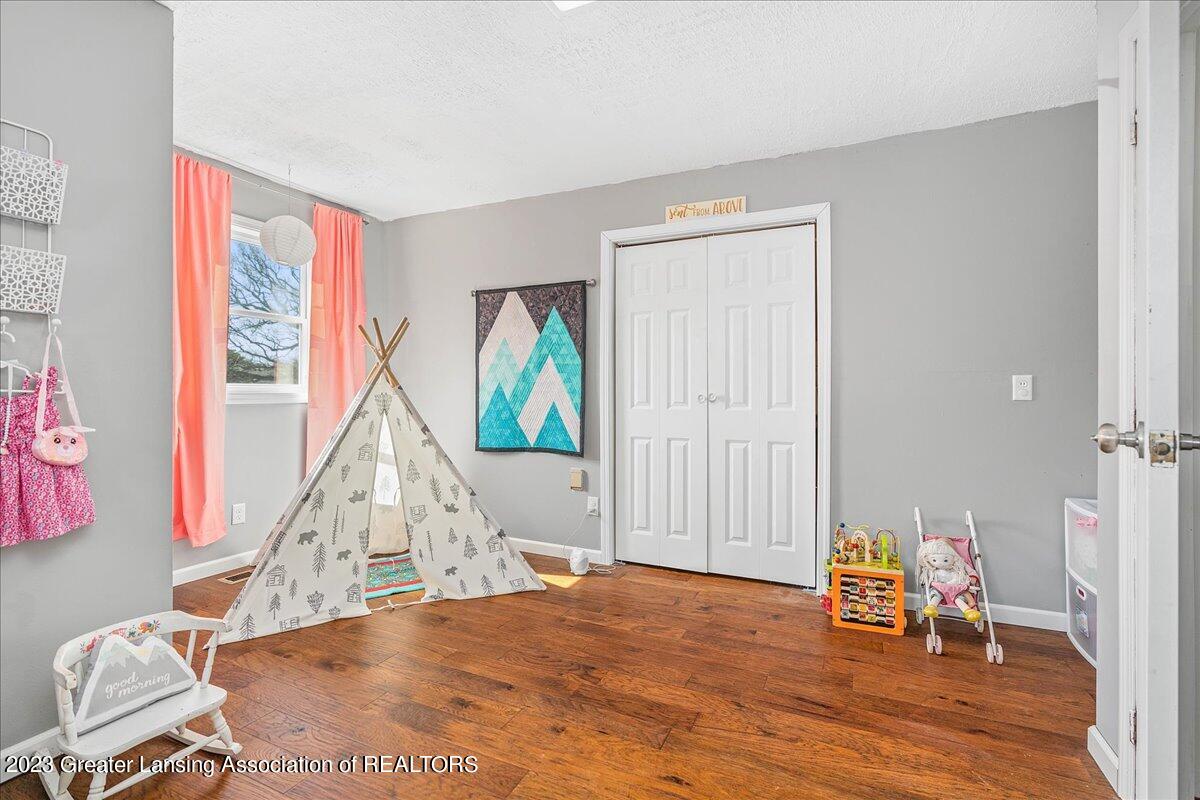 8251 South Dewitt Road Dewitt, MI 48820 - Photo 32 of 60 45-Media Jett-59