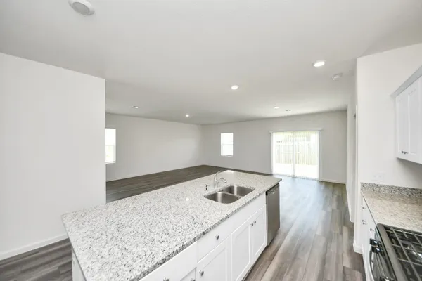 $2,565 | 10304 Malta Trace Drive, Rosharon, TX 77583