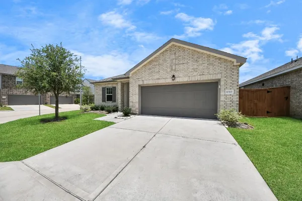 $2,565 | 10304 Malta Trace Drive, Rosharon, TX 77583