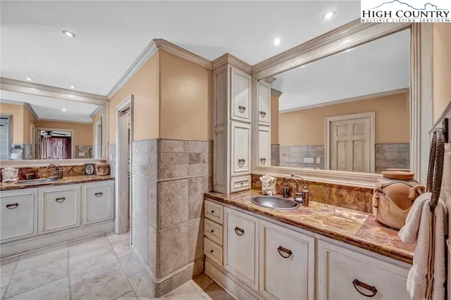 $1,875,000 | 2035 Grouse Moor Drive, Sugar Mountain, NC 28604