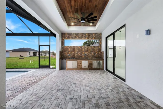 $895,000 | 126 Northwest 25th Street, Cape Coral, FL 33993