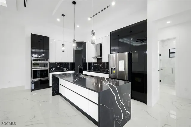 $895,000 | 126 Northwest 25th Street, Cape Coral, FL 33993