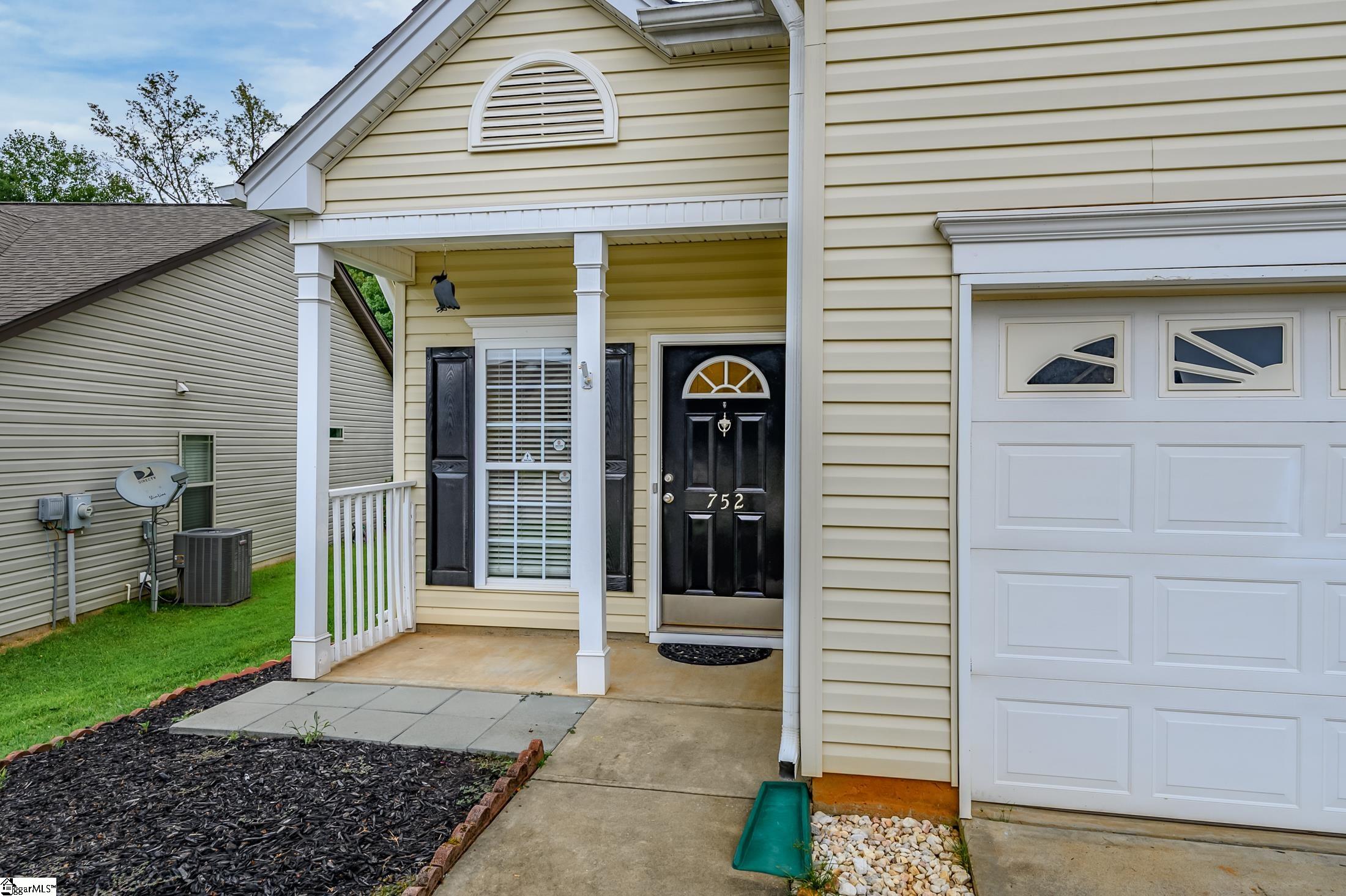 752 Overton Ridge Way Boiling Springs, SC 29316 - Photo 3 of 29 Gallery Image 3