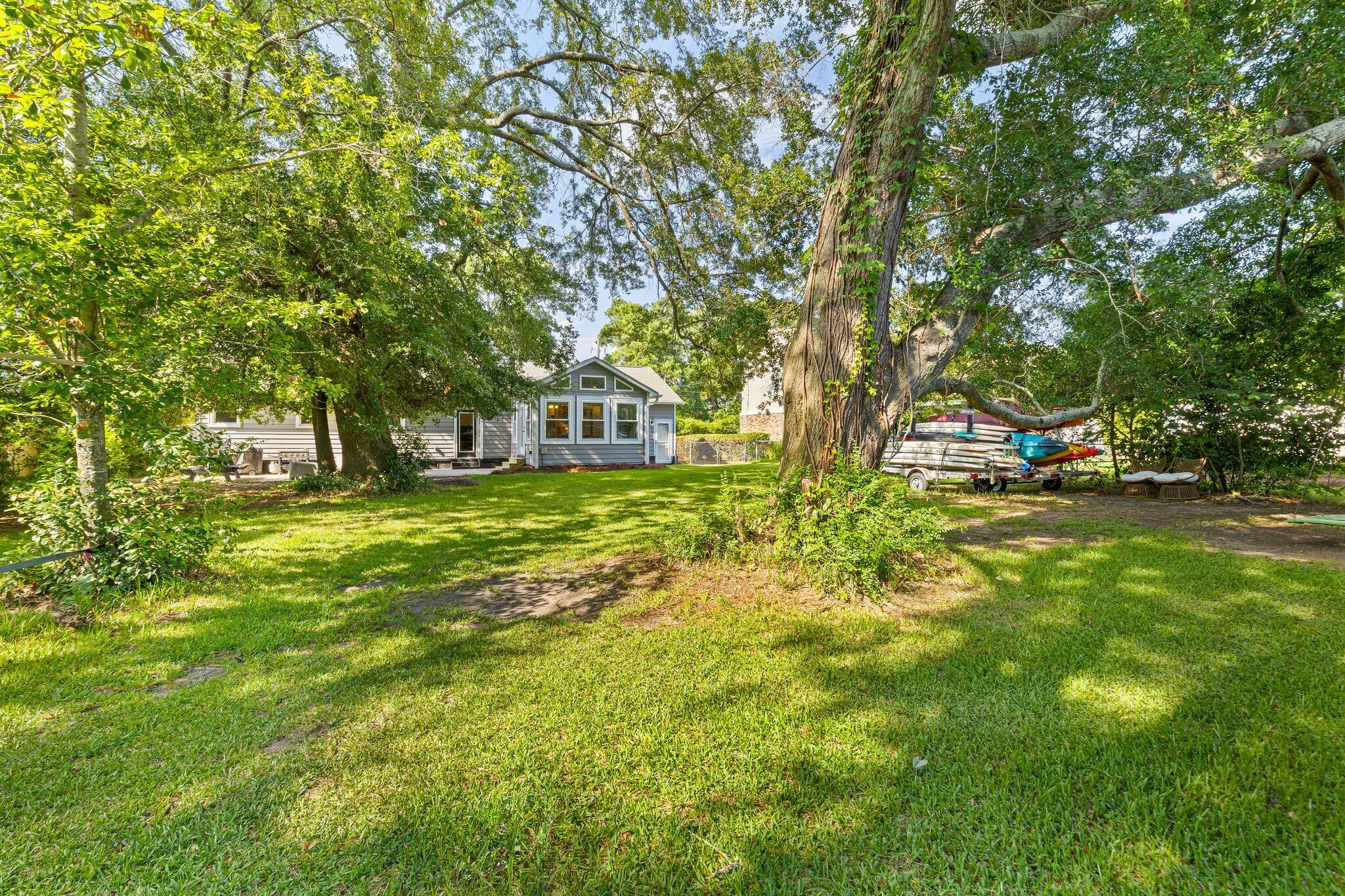 317 Hawthorne Street Mount Pleasant, SC 29464 - Photo 5 of 55 317-Hawthorne-4