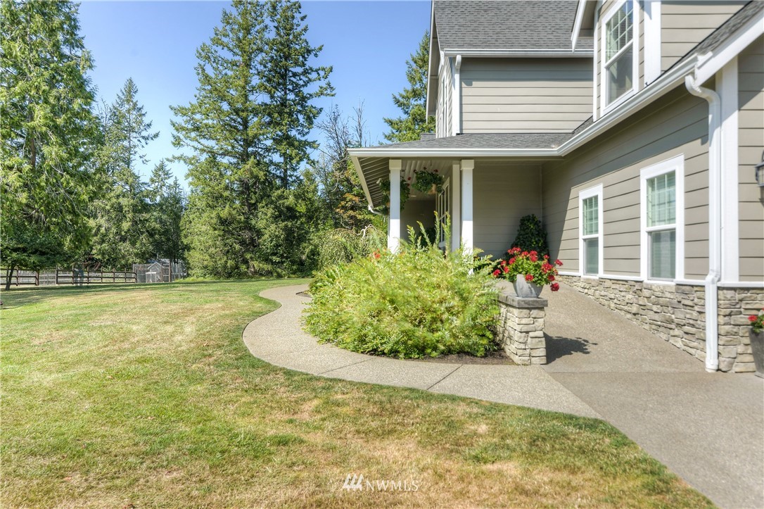 5824 Lemon Road Northeast Olympia, WA 98506 - Photo 2 of 40 Gallery Image 2