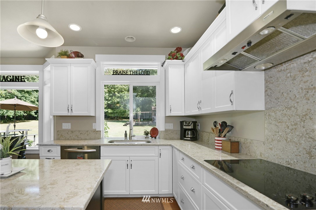 5824 Lemon Road Northeast Olympia, WA 98506 - Photo 11 of 40 Gallery Image 11