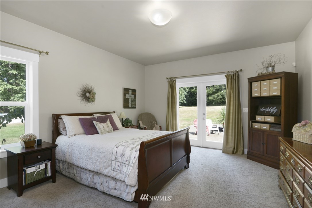 5824 Lemon Road Northeast Olympia, WA 98506 - Photo 12 of 40 Gallery Image 12