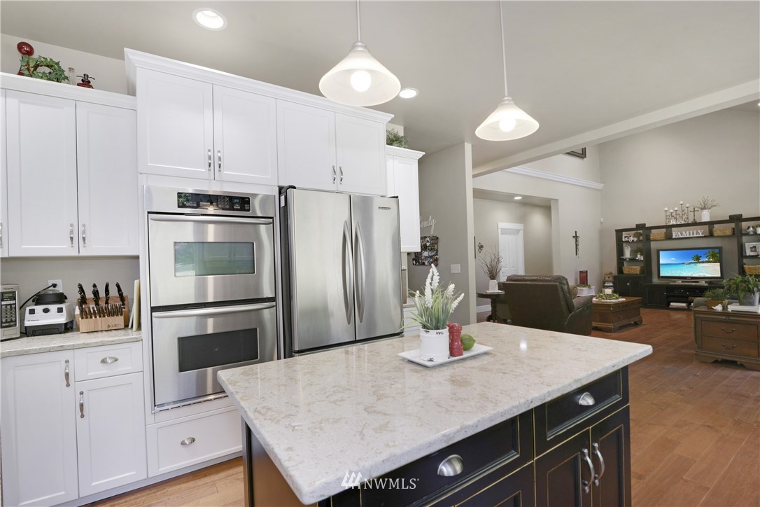 5824 Lemon Road Northeast Olympia, WA 98506 - Photo 10 of 40 Gallery Image 10