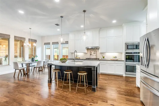 $999,000 | 2908 Majestic Prince Street, Celina, TX 75009