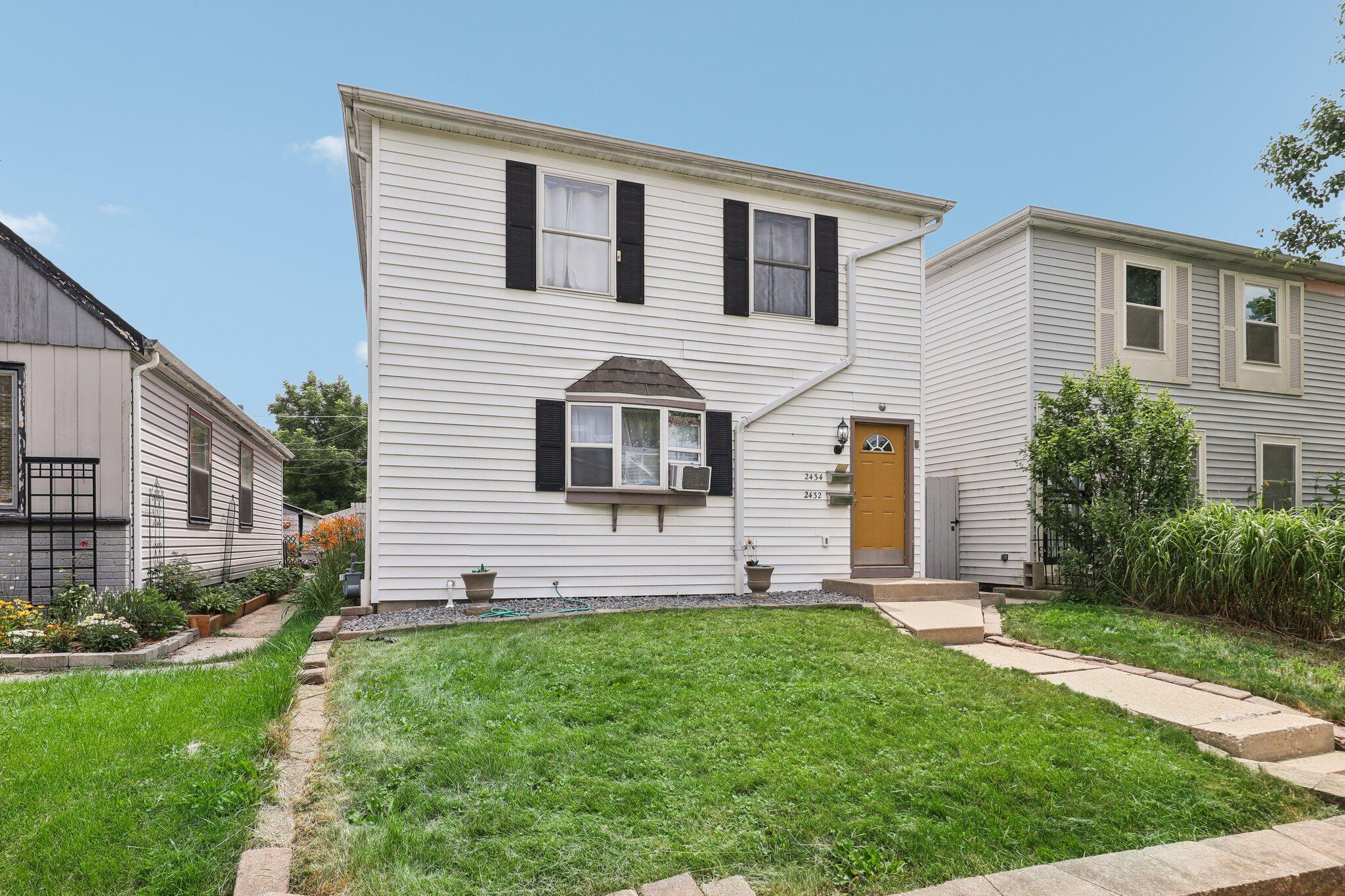 2432 South 75th St Unit 2434  