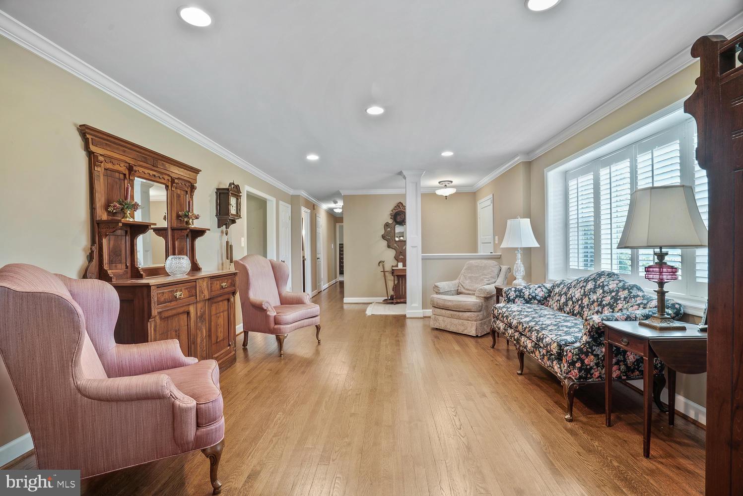 3716 Falling Green Road Olney, MD 20832 - Photo 3 of 25 Living Room