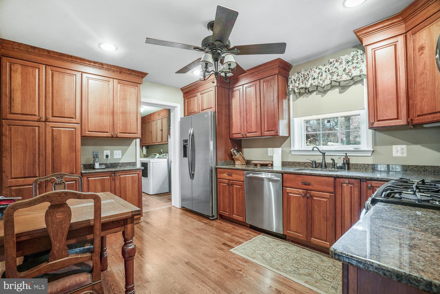 3716 Falling Green Road Olney, MD 20832 - Photo 7 of 25 Kitchen