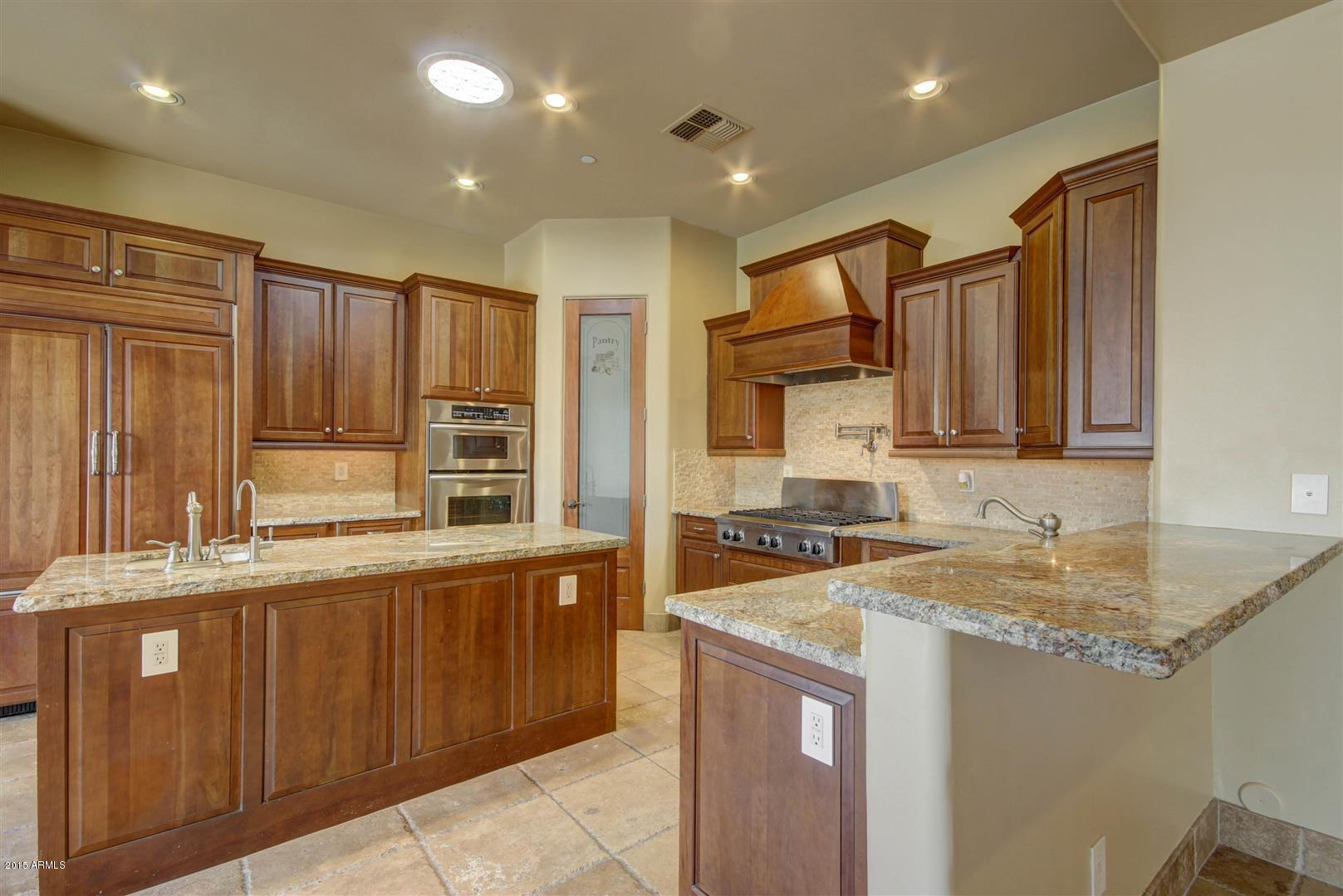 520 East Mineral Road Phoenix, AZ 85042 - Photo 13 of 56 Kitchen 1