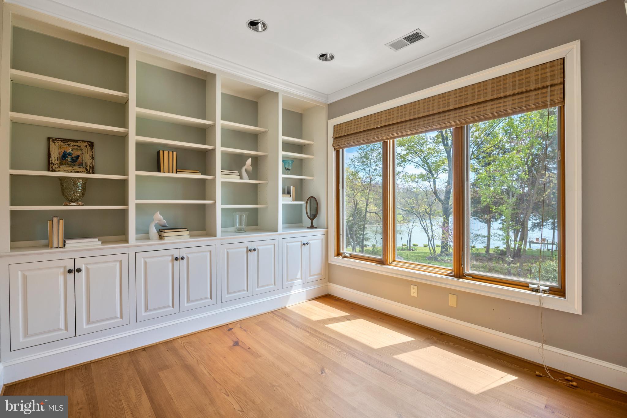1151 Cumberstone Road Harwood, MD 20776 - Photo 19 of 37 Primary's bedroom sitting area