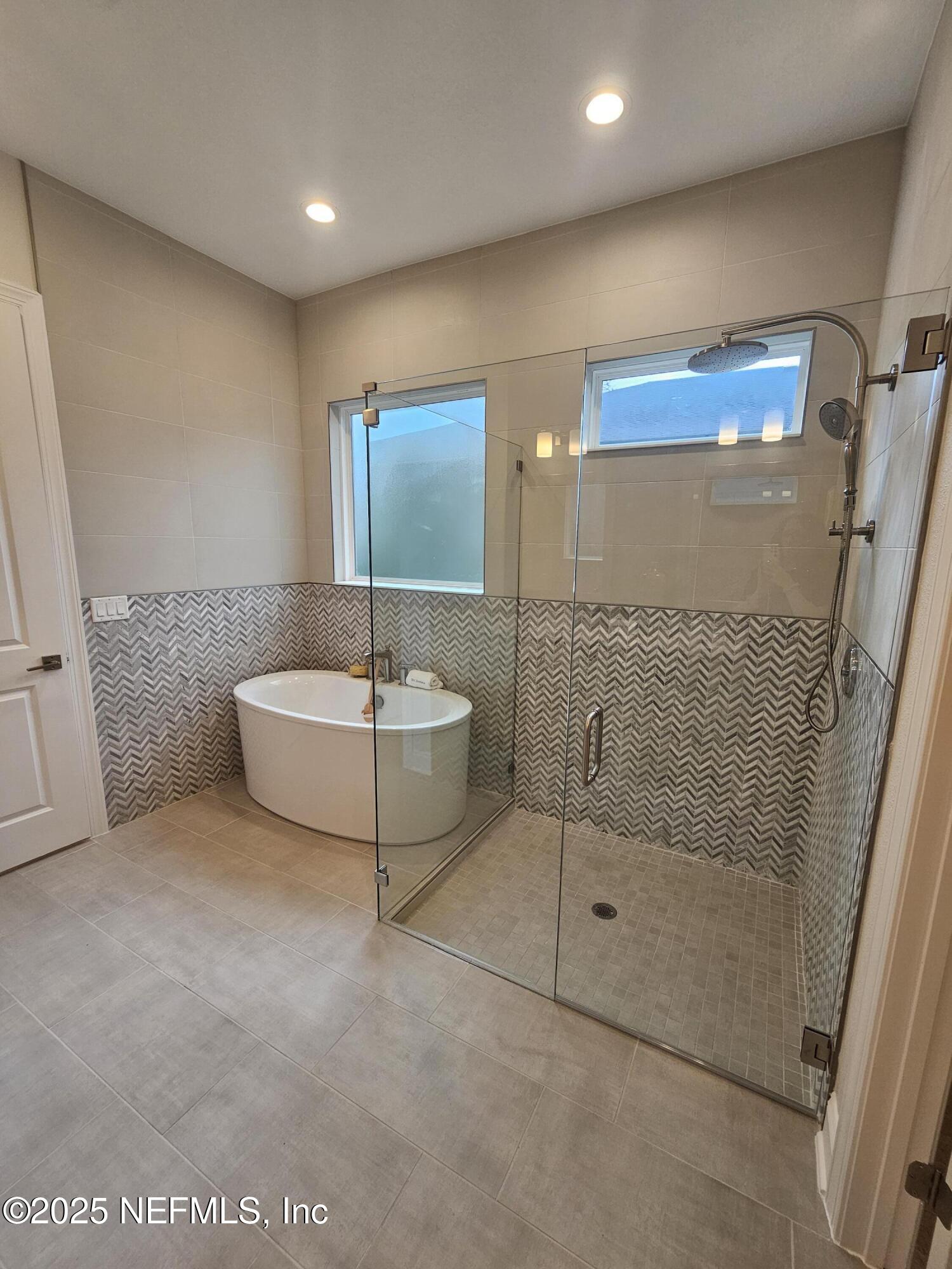 119 Bridgeton Street St. Johns, FL 32259 - Photo 11 of 50 Primary Bathroom