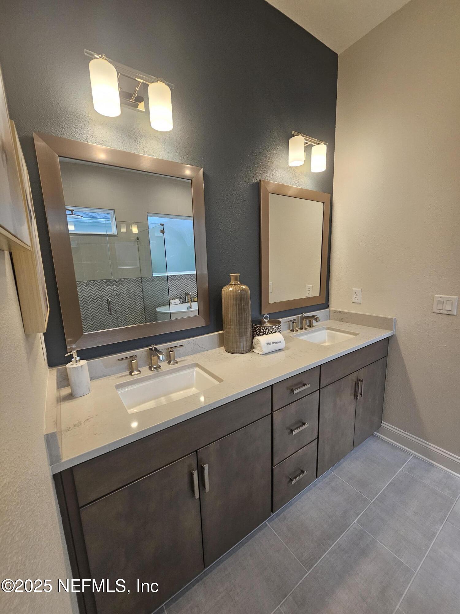 119 Bridgeton Street St. Johns, FL 32259 - Photo 13 of 50 Primary Bathroom