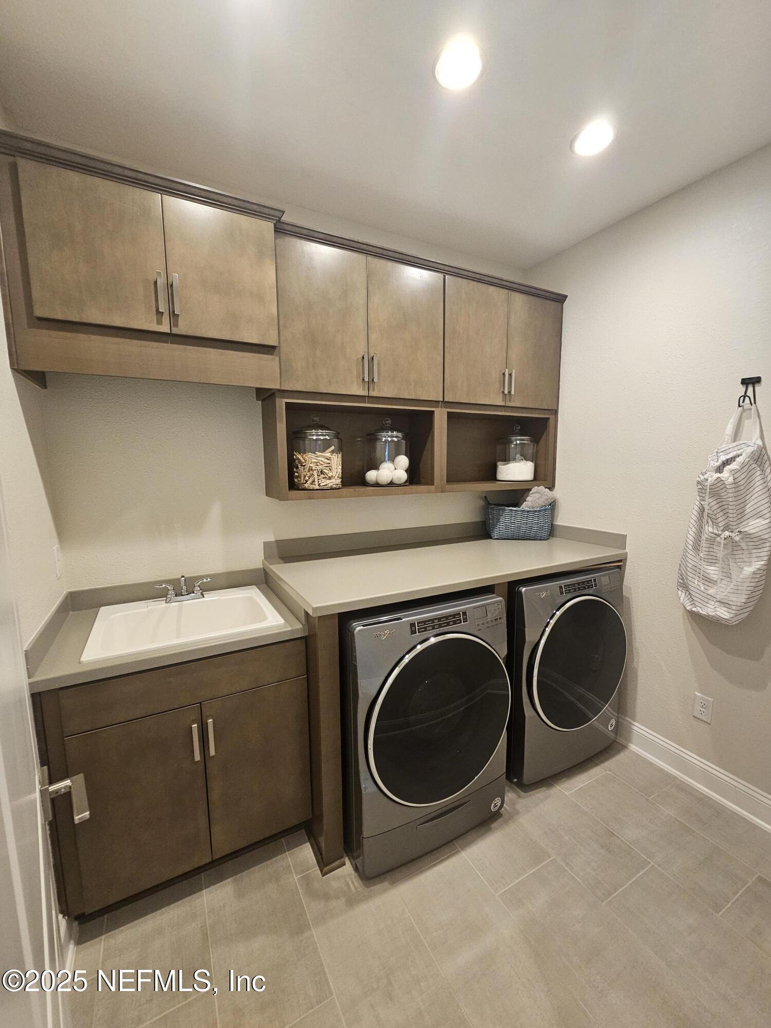 119 Bridgeton Street St. Johns, FL 32259 - Photo 18 of 50 Laundry Room