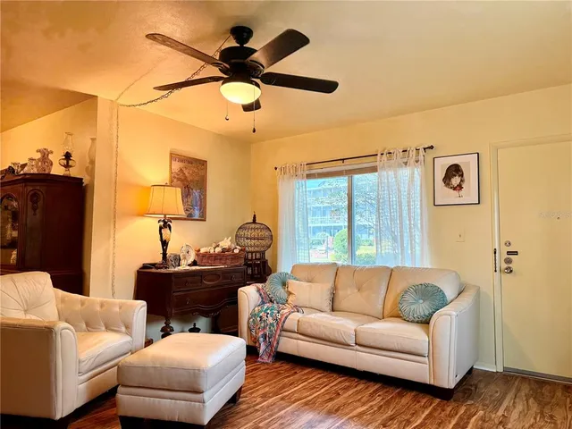$109,900 | 1700 6th Street Northwest, Unit C1, Winter Haven, FL 33881