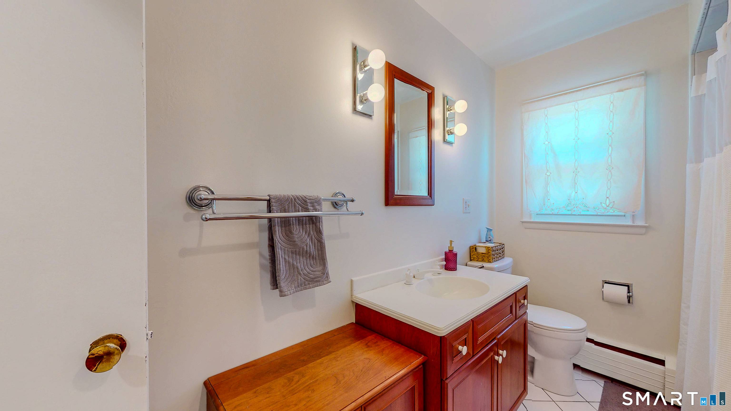 347 Edison Road Trumbull, CT 06611 - Photo 33 of 38