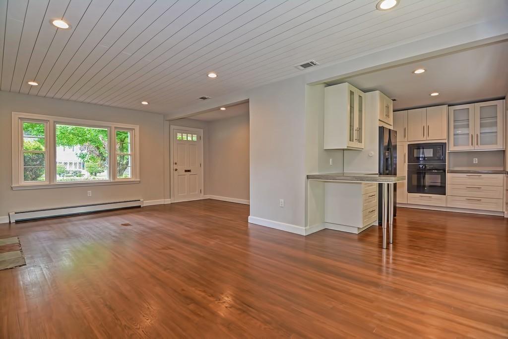 4 Wompatuck Road Walpole, MA 02081 - Photo 5 of 28 Gallery Image 5