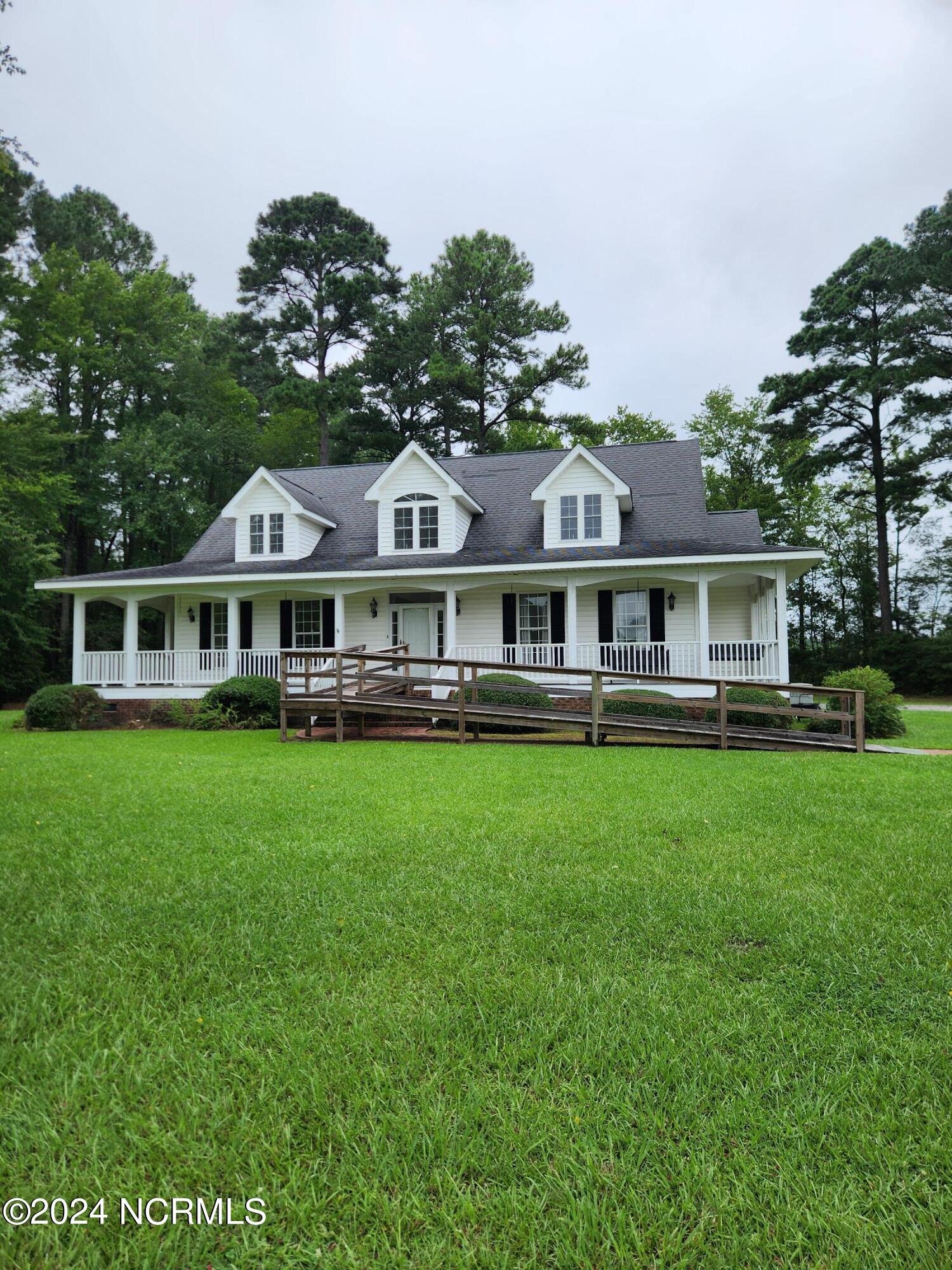 5815 Slatestone Road Washington, NC 27889 - Photo 1 of 26 20240810_103131