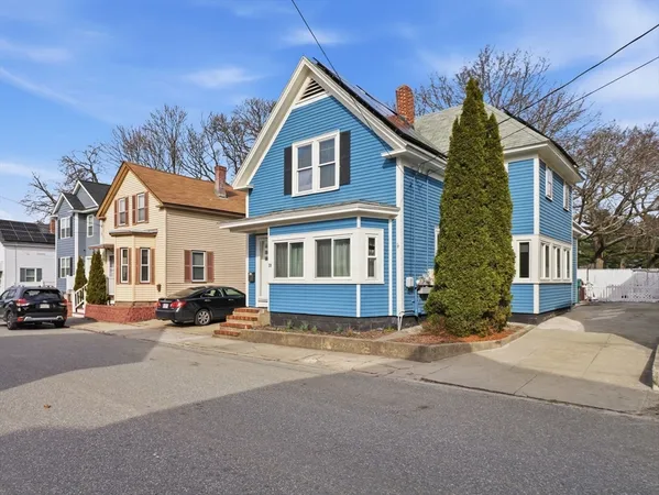 $439,900 | 28 Court Street, Lowell, MA 01852