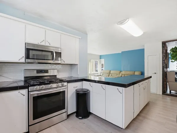 $439,900 | 28 Court Street, Lowell, MA 01852