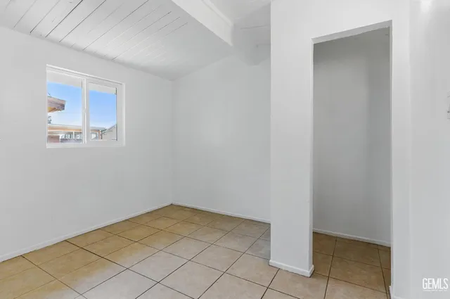 $325,900 | Undisclosed Address, Bakersfield, CA 93305