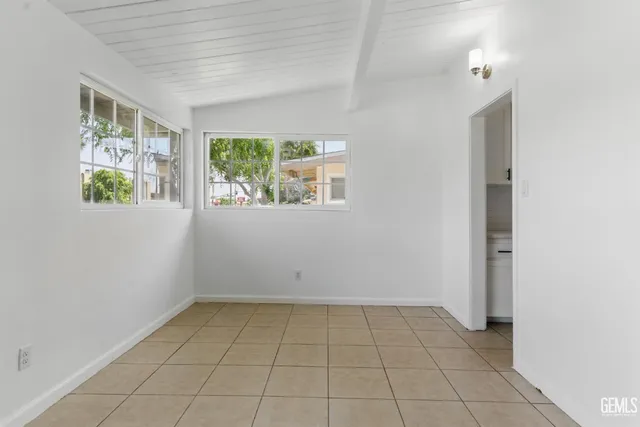 $325,900 | Undisclosed Address, Bakersfield, CA 93305