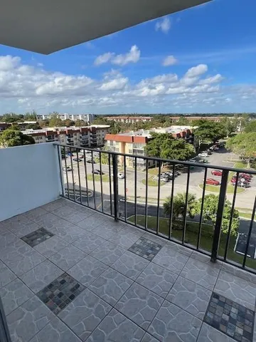 $110,000 | 4164 Inverrary Drive, Unit 803, Lauderhill, FL 33319