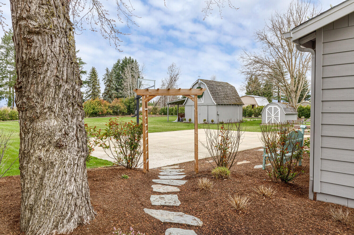 2875 Erline Way Central Point, OR 97502 - Photo 45 of 58 04_EW_4_mls