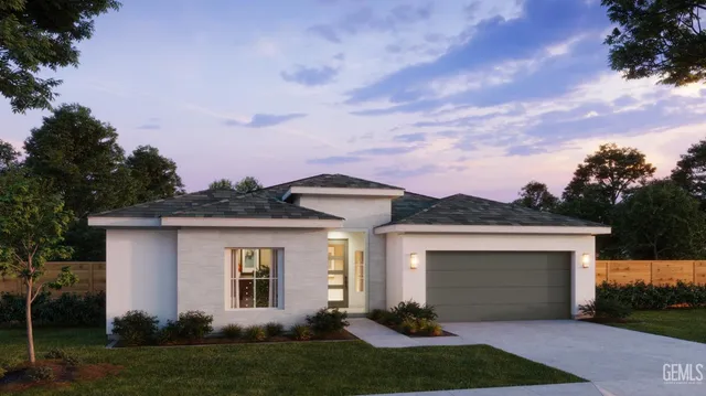 a view of a yard in front of a house