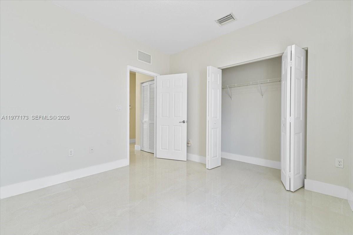 16186 Southwest 65th Lane, Unit 16186 Miami, FL 33193 - Photo 17 of 25
