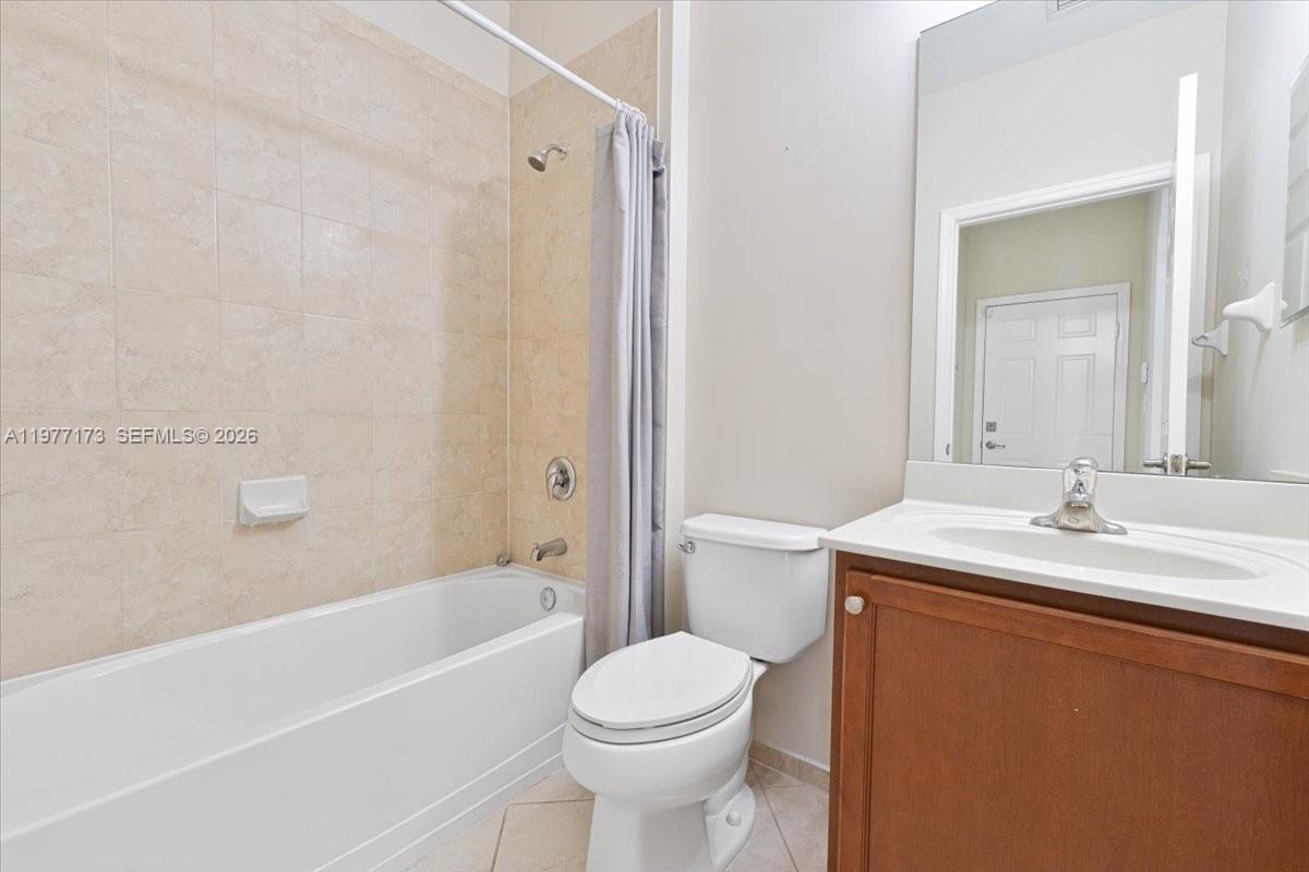 16186 Southwest 65th Lane, Unit 16186 Miami, FL 33193 - Photo 18 of 25