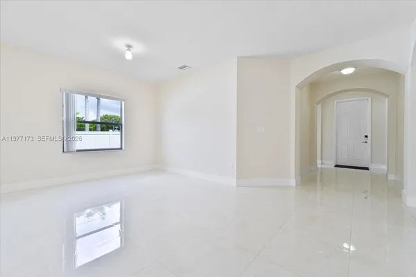 $4,200 | 16186 Southwest 65th Lane, Unit 16186, Miami, FL 33193