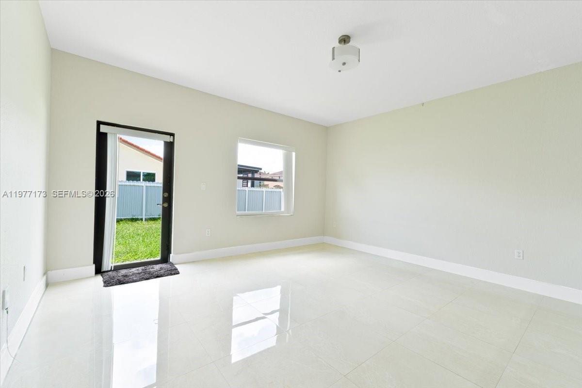 16186 Southwest 65th Lane, Unit 16186 Miami, FL 33193 - Photo 8 of 25