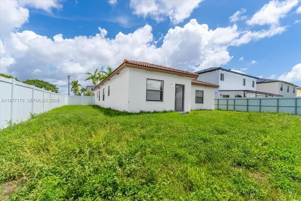 $4,200 | 16186 Southwest 65th Lane, Unit 16186, Miami, FL 33193