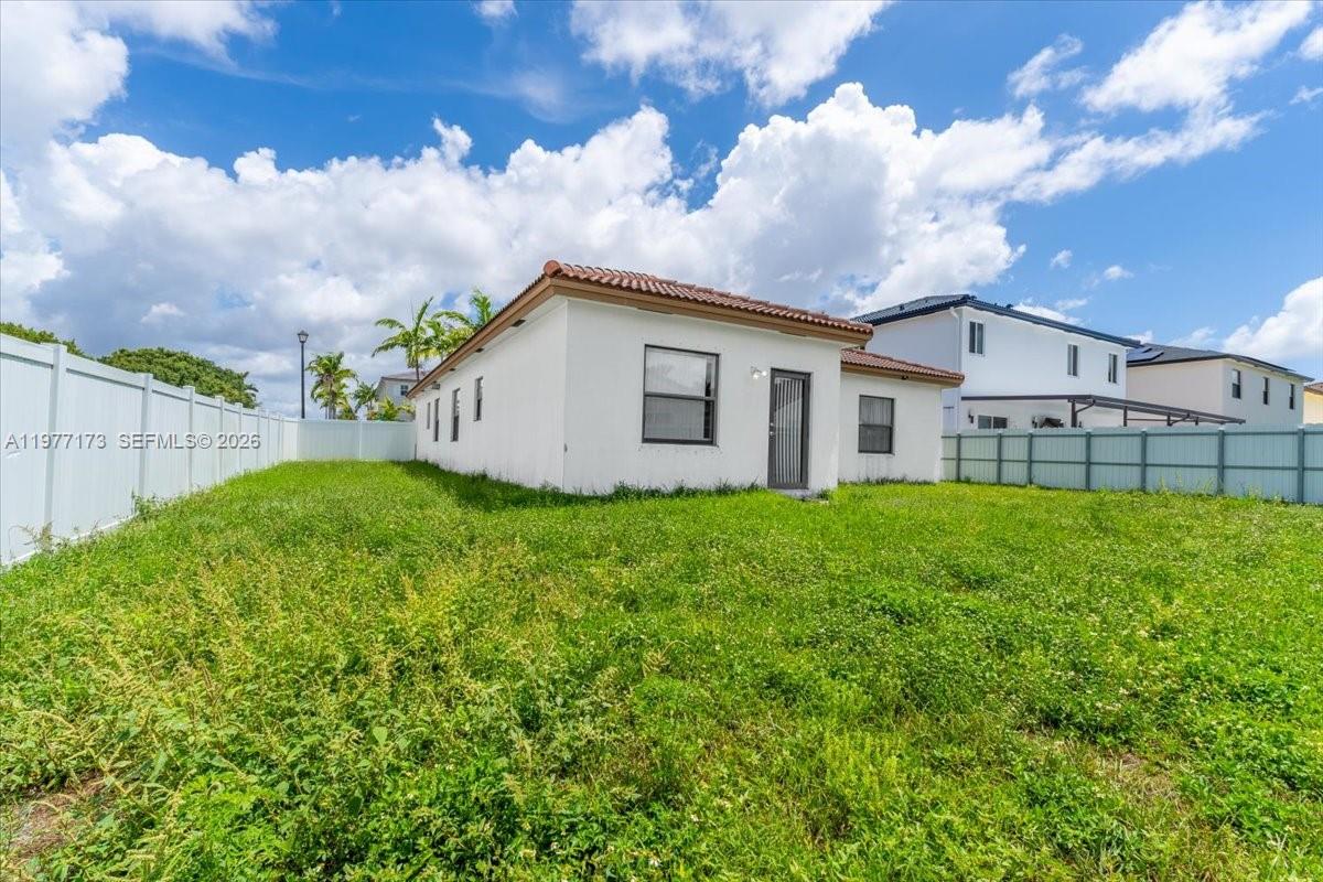 16186 Southwest 65th Lane, Unit 16186 Miami, FL 33193 - Photo 10 of 25