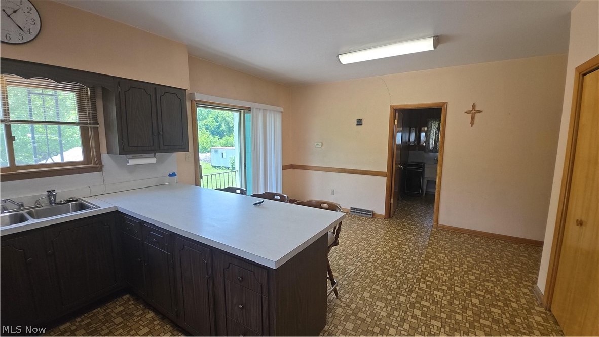 54878 National Road Bridgeport, OH 43912 - Photo 12 of 41