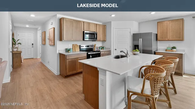 $389,990 | 4004 Yew Tree Court, Jacksonville, FL 32218