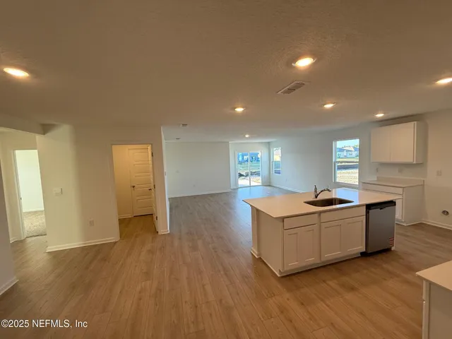 $389,990 | 4004 Yew Tree Court, Jacksonville, FL 32218