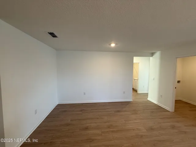 $389,990 | 4004 Yew Tree Court, Jacksonville, FL 32218