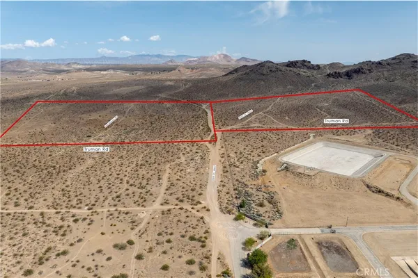 $875,000 | 35 35th Street, Rosamond, CA 93560