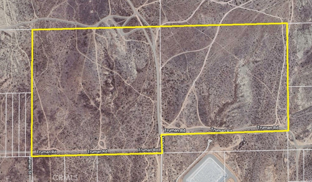 35 35th Street Rosamond, CA 93560 - Photo 2 of 14 a view of a swimming pool with an outdoor space