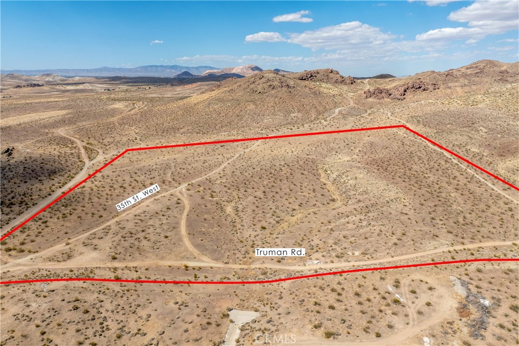 35 35th Street Rosamond, CA 93560 - Photo 4 of 14 a view of water view