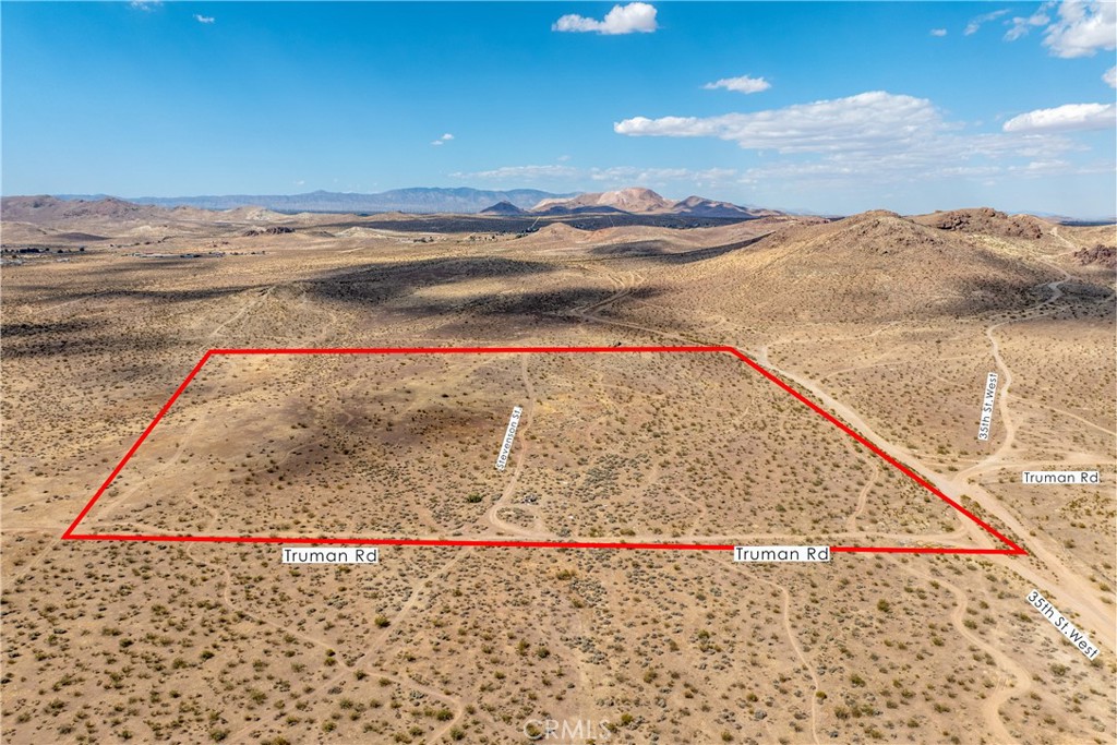 35 35th Street Rosamond, CA 93560 - Photo 8 of 14 a view of ocean